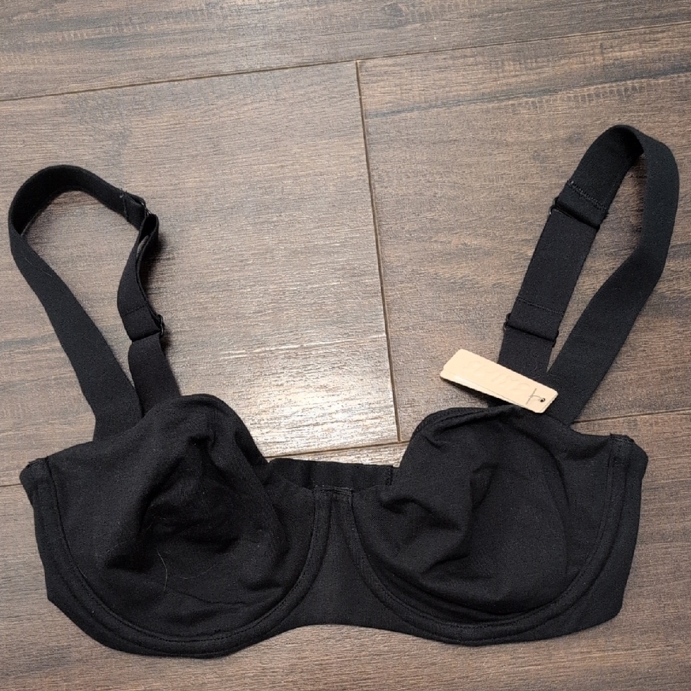 Skims Black Underwire Bra BR-BAL-0044